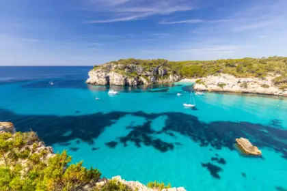 8 praias deslumbrantes para conhecer em Menorca 8 praias deslumbrantes para conhecer em Menorca