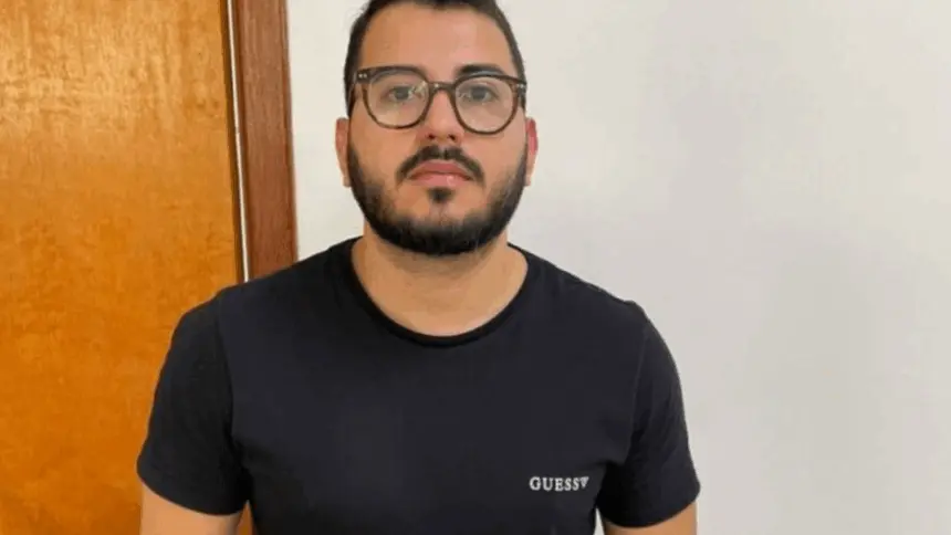 Polícia prende estelionatário que aplicou golpes milionários se passando por correspondente bancário Polícia prende estelionatário que aplicou golpes milionários se passando por correspondente bancário