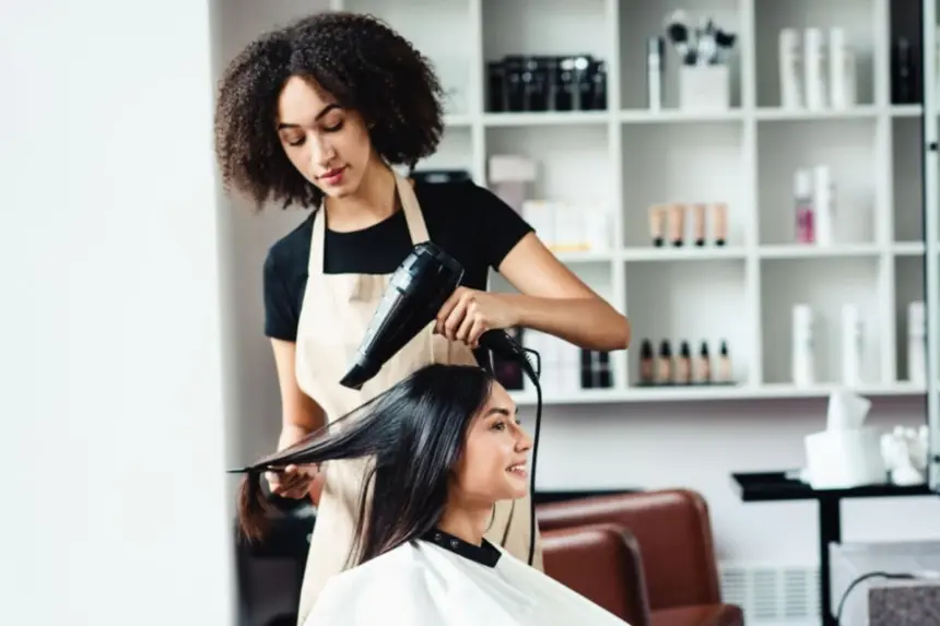 7 sinais de que seus produtos capilares estão fazendo mal à saúde 7 sinais de que seus produtos capilares estão fazendo mal à saúde