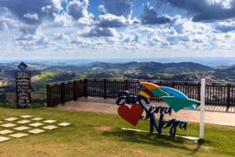 Conheça as belezas naturais e culturais da Serra Negra 
