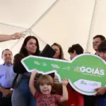 Daniel Vilela entrega casas a custo zero, restauração de rodovia e quadra poliesportiva em Anicuns – Vice-Governadoria