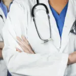 5 benefícios de comprar diploma medicina