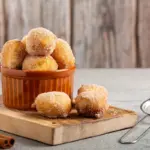 3 receitas de bolinho de chuva proteico para o lanche da tarde