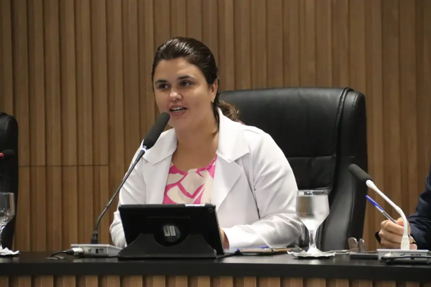 Vereadora Stella propõe fornecimento de refeições a pacientes que aguardam atendimento do Hospital Municipal de Goianésia Vereadora Stella propõe fornecimento de refeições a pacientes que aguardam atendimento do Hospital Municipal de Goianésia