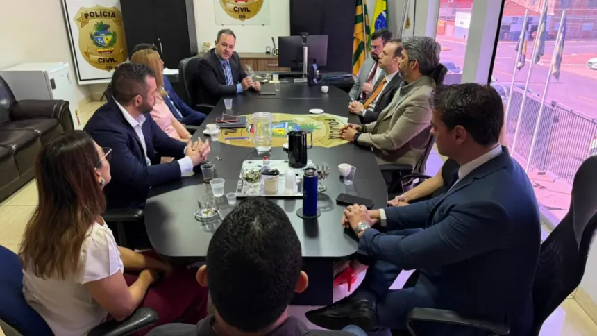 PCGO alinha ações com Judiciário em Jataí para fortalecer proteção às mulheres no Agosto Lilás – Policia Civil do Estado de Goiás