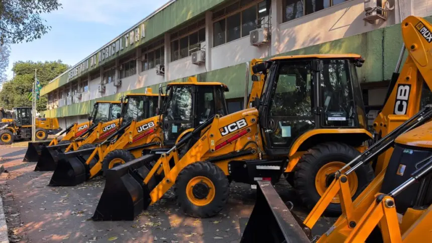 Governo destina R$ 7,8 milhões em máquinas a 14 municípios goianos – Portal Goiás