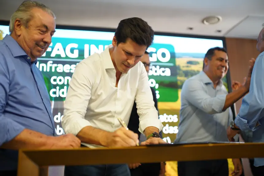 Assinados contratos para pavimentação das GOs 178 e 180 no Sudoeste goiano – Portal Goiás Assinados contratos para pavimentação das GOs 178 e 180 no Sudoeste goiano – Portal Goiás