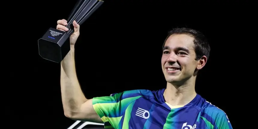 Hugo Calderano comemora titulo em Foz do Iguaçu, o 4º da temporada Hugo Calderano comemora titulo em Foz do Iguaçu, o 4º da temporada