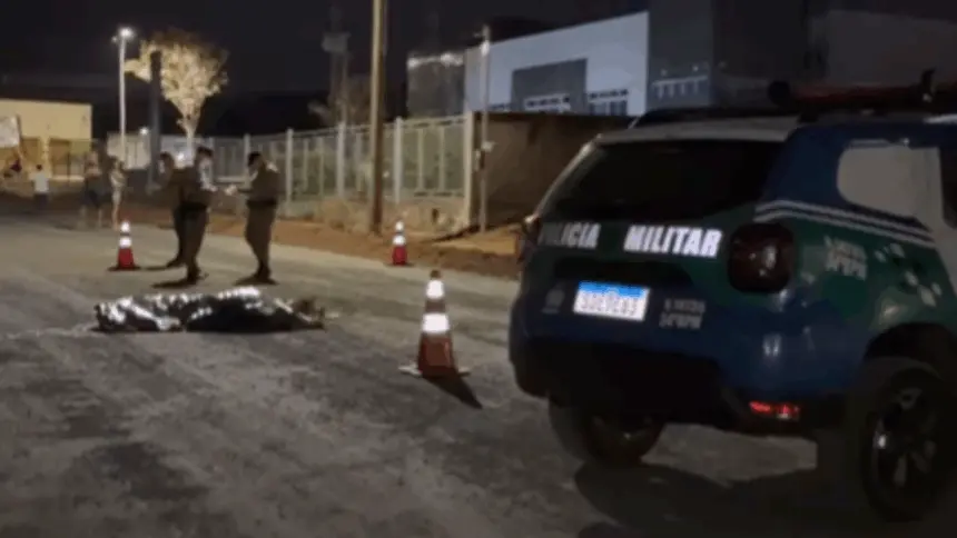 Homem é morto a tiros em Jaraguá Homem é morto a tiros em Jaraguá