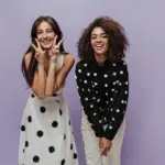 Veja como utilizar a estampa poá com estilo