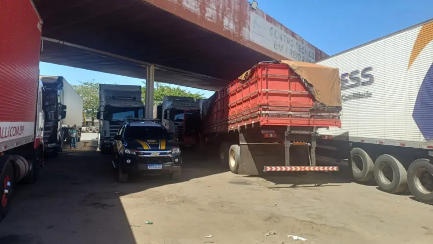 PRF desmantela quadrilha que furtava pneus de caminhões em Goiás