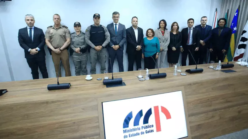 TAC proíbe cobranças e garante formaturas gratuitas em colégios militares de Goiás TAC proíbe cobranças e garante formaturas gratuitas em colégios militares de Goiás