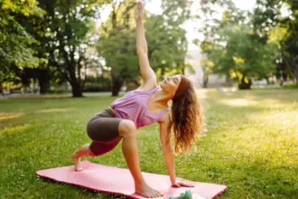5 benefícios do yoga para o corpo e a mente