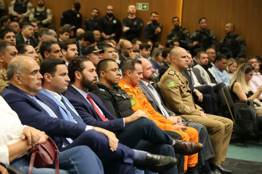 Delegado-Geral da Polícia Civil participa de discussão sobre a PEC da Segurança na Assembleia Legislativa – Policia Civil do Estado de Goiás Delegado-Geral da Polícia Civil participa de discussão sobre a PEC da Segurança na Assembleia Legislativa – Policia Civil do Estado de Goiás
