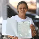 Mais de mil famílias recebem documento das casas a custo zero – Portal Goiás