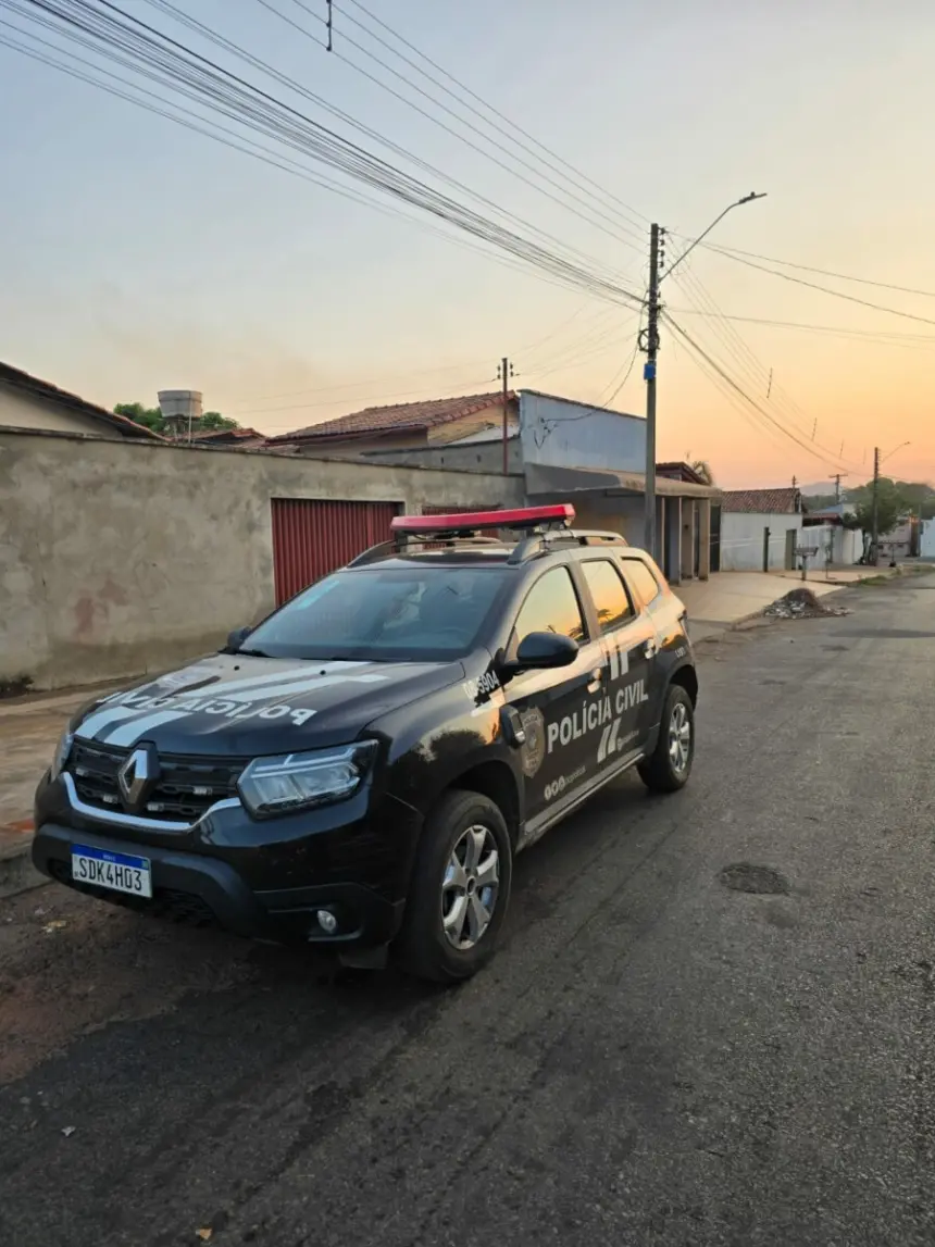 Polícia Civil prende homem investigado pelo crime de homicídio ocorrido na zona rural de Niquelândia Polícia Civil prende homem investigado pelo crime de homicídio ocorrido na zona rural de Niquelândia