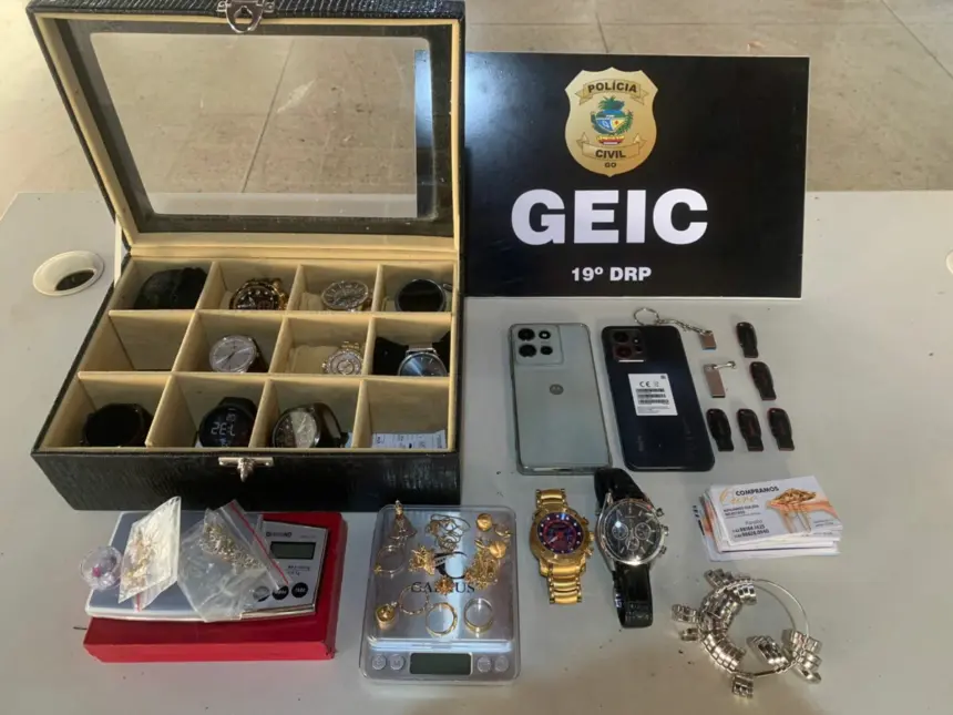 PCGO prende homem por furto de joais avaliadas em aproximadamente R$ 10 mil reais – Policia Civil do Estado de Goiás