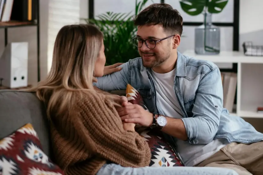 Veja como usar a escuta ativa para acolher quem precisa de apoio Veja como usar a escuta ativa para acolher quem precisa de apoio