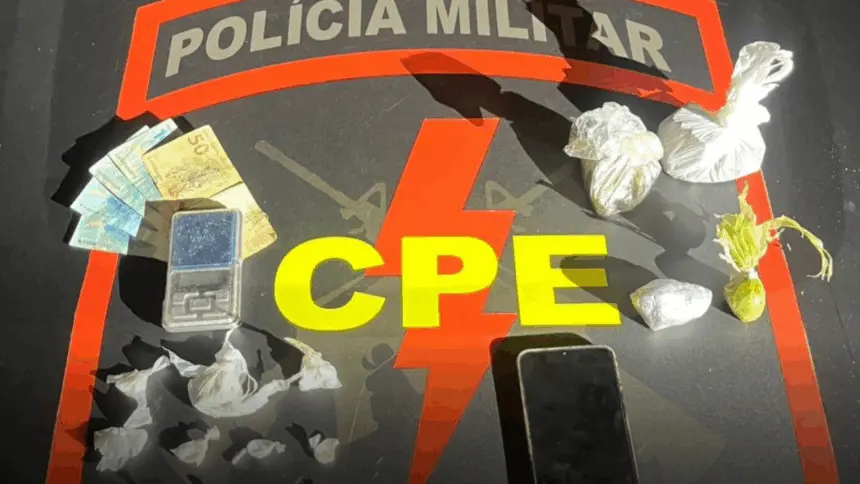 CPE Goianésia prende em flagrante traficante que atuava na região do Feirão Nova Aurora CPE Goianésia prende em flagrante traficante que atuava na região do Feirão Nova Aurora