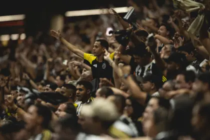 Do Favoritismo à Decepção: O momento do Atlético-MG no Brasileirão 2025 Do Favoritismo à Decepção: O momento do Atlético-MG no Brasileirão 2025