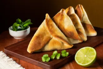 5 receitas fáceis de esfiha aberta e fechada