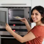 7 dicas para aquecer corretamente os alimentos no micro-ondas