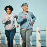 Veja como os exercícios aeróbicos beneficiam mulheres na pós-menopausa