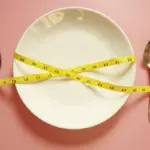 Entenda por que comer pouco nem sempre ajuda no emagrecimento Entenda por que comer pouco nem sempre ajuda no emagrecimento