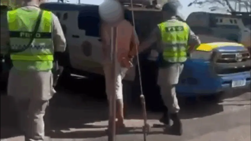 Suspeito de homicídio é preso na GO-080 durante operação da CPR de Goianésia Suspeito de homicídio é preso na GO-080 durante operação da CPR de Goianésia