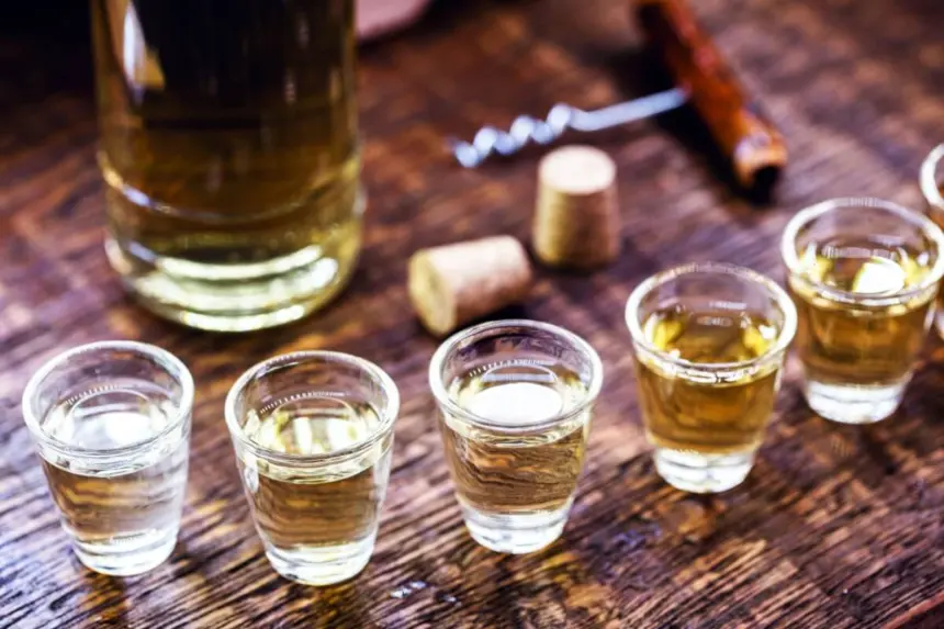 6 tipos de cachaça e como harmonizá-los com comidas 6 tipos de cachaça e como harmonizá-los com comidas