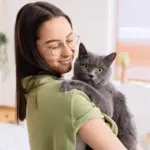 12 nomes perfeitos para gatos sociáveis