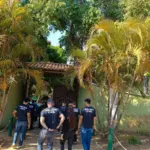 Polícia Civil faz operação em clínica irregular que internava pacientes compulsoriamente, em Abadia de Goiás