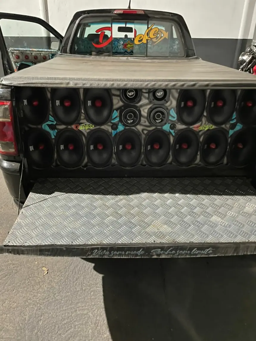 PCGO autua homem por direção perigosa e perturbação de sossego com uso de som automotivo – Policia Civil do Estado de Goiás PCGO autua homem por direção perigosa e perturbação de sossego com uso de som automotivo – Policia Civil do Estado de Goiás