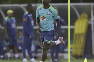 Ancelotti esboça formação da seleção para enfrentar Coreia do Sul