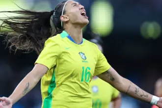 Seleção feminina defende supremacia sobre Itália em novo amistoso Seleção feminina defende supremacia sobre Itália em novo amistoso