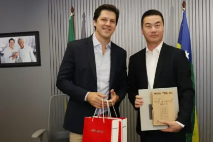 Daniel Vilela recebe comitiva chinesa e apresenta potencial de Goiás para instalação de novas indústrias – Vice-Governadoria Daniel Vilela recebe comitiva chinesa e apresenta potencial de Goiás para instalação de novas indústrias – Vice-Governadoria