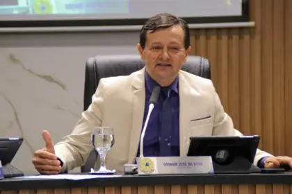 Gesmar solicita revisão de contrato de iluminação pública para melhorar eficiência em áreas amplas de Goianésia Gesmar solicita revisão de contrato de iluminação pública para melhorar eficiência em áreas amplas de Goianésia