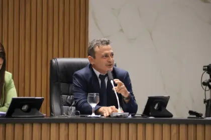 Vereador Marcos Pernambuco propõe capacitação para novos profissionais da Educação Infantil Vereador Marcos Pernambuco propõe capacitação para novos profissionais da Educação Infantil
