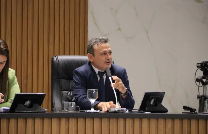 Vereador Marcos Pernambuco propõe capacitação para novos profissionais da Educação Infantil Vereador Marcos Pernambuco propõe capacitação para novos profissionais da Educação Infantil