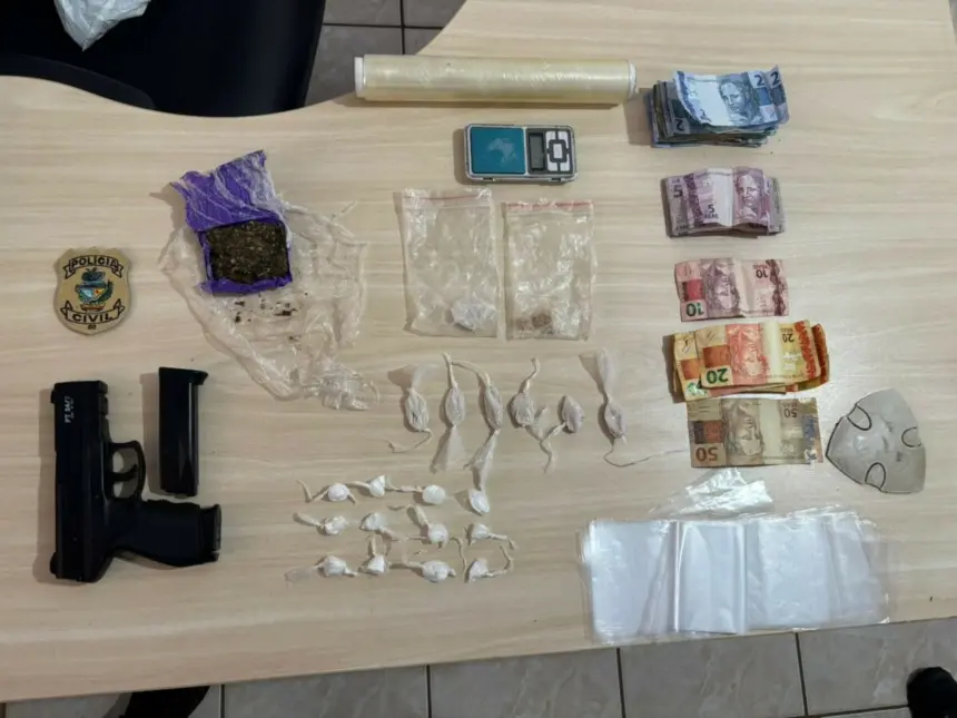PCGO cumpre mandado e prende jovem por tráfico de drogas em Ouvidor – Policia Civil do Estado de Goiás PCGO cumpre mandado e prende jovem por tráfico de drogas em Ouvidor – Policia Civil do Estado de Goiás