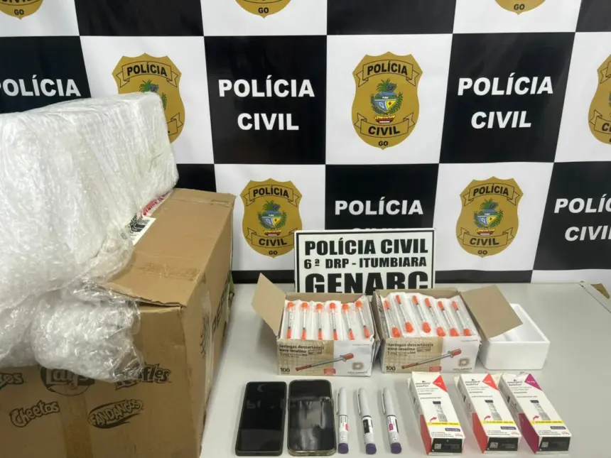 PCGO deflagra operação e prende mulher por armazenar e remeter ilegalmente canetas emagrecedoras a outros estados PCGO deflagra operação e prende mulher por armazenar e remeter ilegalmente canetas emagrecedoras a outros estados