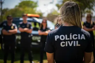 PCGO prende homem em flagrante por agredir companheira e ameaçar sua avó idosa, em Trindade – Policia Civil do Estado de Goiás PCGO prende homem em flagrante por agredir companheira e ameaçar sua avó idosa, em Trindade – Policia Civil do Estado de Goiás