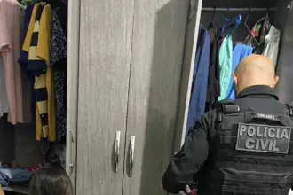 Polícia Civil cumpre mandados de busca e apreensão em investigação de furto com prejuízo de R$ 85 mil em empresa do polo empresarial de Aparecida de Goiânia Polícia Civil cumpre mandados de busca e apreensão em investigação de furto com prejuízo de R$ 85 mil em empresa do polo empresarial de Aparecida de Goiânia