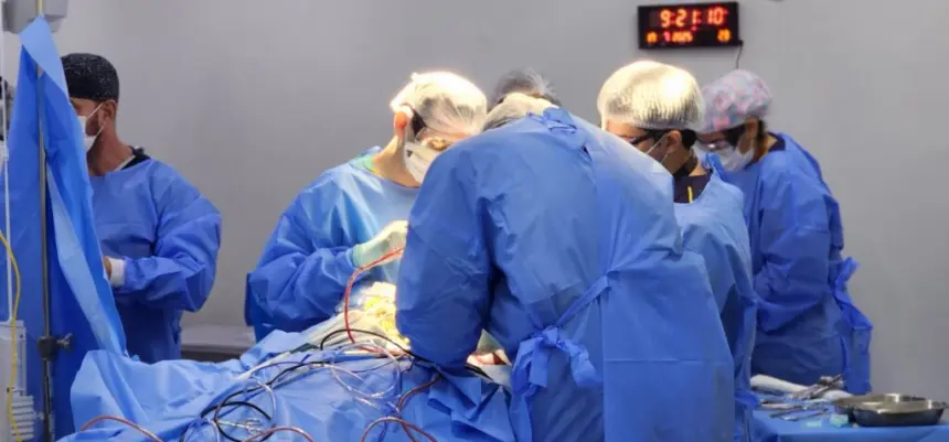 Hugo realiza 1ª cirurgia para correção de aneurisma cerebral – Portal Goiás Hugo realiza 1ª cirurgia para correção de aneurisma cerebral – Portal Goiás