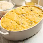 Arroz de forno: 7 receitas simples para deixar o jantar mais saboroso Arroz de forno: 7 receitas simples para deixar o jantar mais saboroso