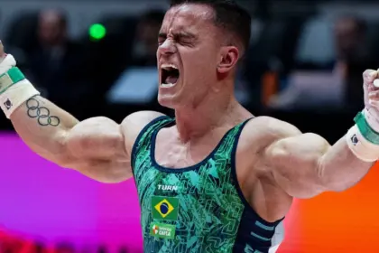 Ginástica Artística: Brasil avança a três finais masculinas no Mundial Ginástica Artística: Brasil avança a três finais masculinas no Mundial