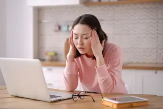 Veja quando a dor de cabeça pode ser sinal de tumor cerebral