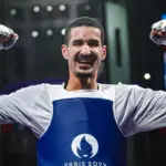 Edival Pontes, o Netinho, é vice-campeão mundial de taekwondo na China Edival Pontes, o Netinho, é vice-campeão mundial de taekwondo na China