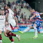 Flamengo tropeça e Palmeiras pode abrir na liderança do Brasileirão Flamengo tropeça e Palmeiras pode abrir na liderança do Brasileirão