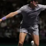 João Fonseca vence Shapovalov na estreia do Masters 1000 de Paris João Fonseca vence Shapovalov na estreia do Masters 1000 de Paris